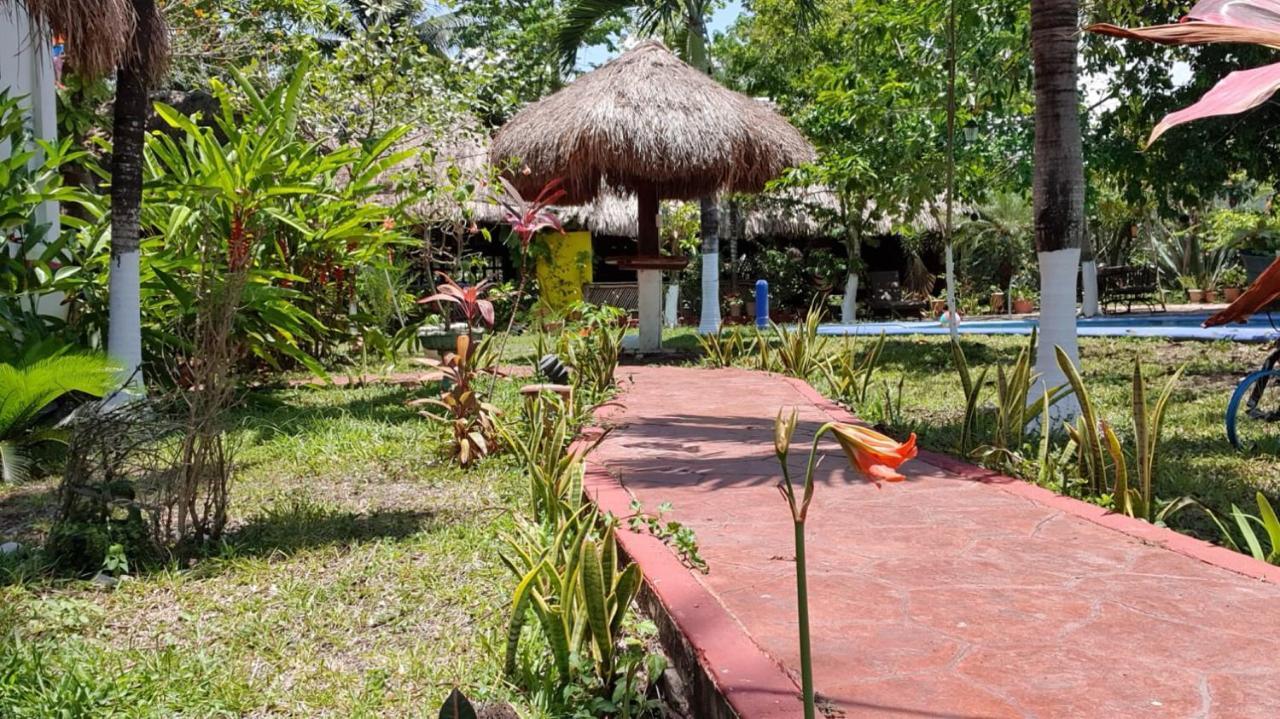 Cabanas Colibri Bacalar Esterno foto